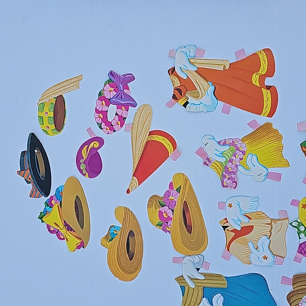 Vintage Walt Disney Whitman 1972 Mickey & Minnie Mouse Paper Dolls - Picture 11 of 12